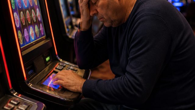 Rising Poker Machine Revenue Sparks Controversy in NSW Gambling Reform | serises online blackjack, s