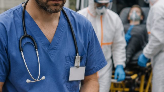 Urgent Health Alert: France Reports First Ebola Case in Returning Doctor | netplay slot, lirik justy